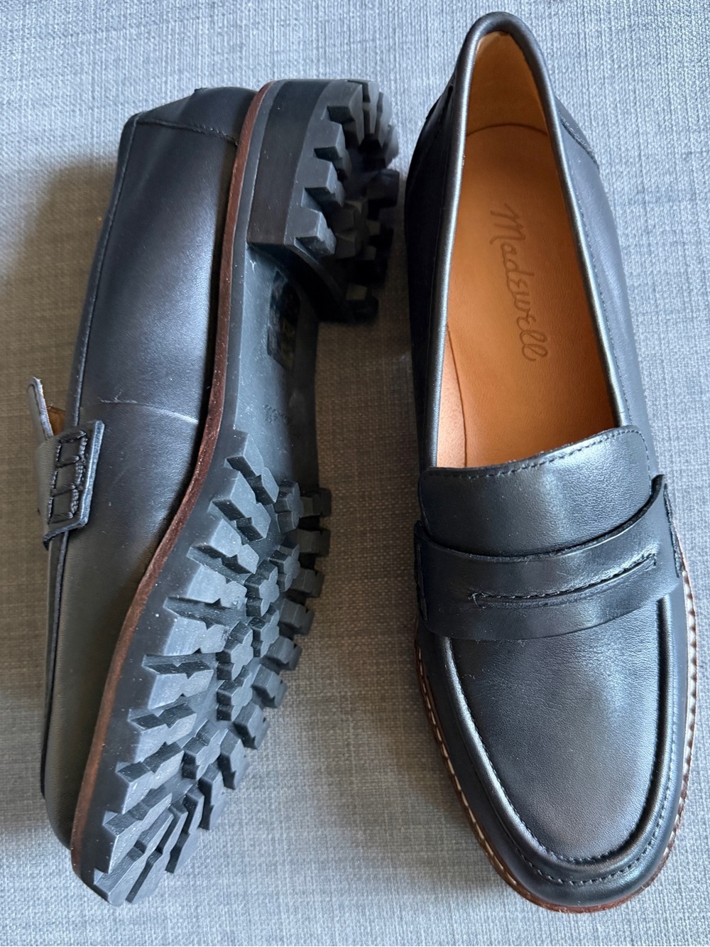 Madewell Women’s Black Leather Lug-Sole Penny Loafers SIZE 6